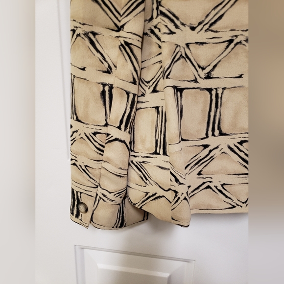 JACKET:  JONES NEW YORK SIGNATURE Size 10, Tan/Black Geometric - Picture 4 of 6